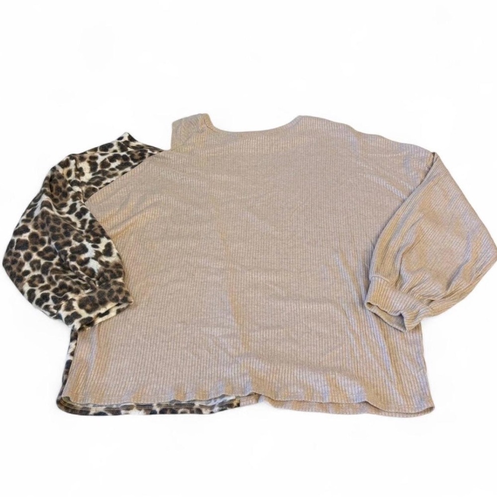 3/$20 Haptics Ribbed Cheetah Peek-a-Boo Shoulder Blouse Top Women’s Plus 2X - Picture 4 of 6